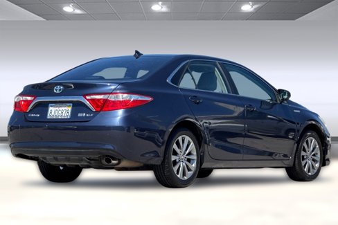 Used 2016 Toyota Camry XLE image 3