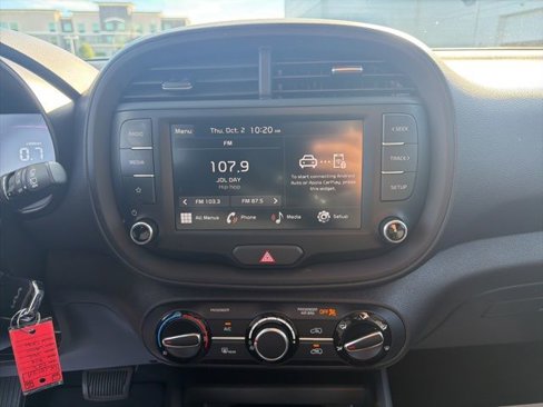 Certified 2023 Kia Soul LX w/ LX Technology Package image 13