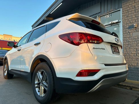Used 2017 Hyundai Santa Fe Sport image 5