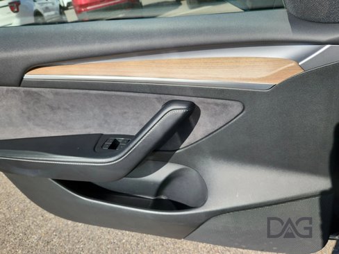 Used 2022 Tesla Model 3 Standard Range image 16