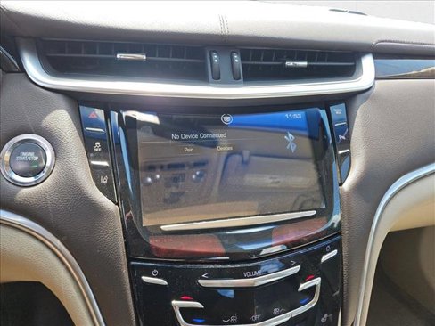 Used 2013 Cadillac XTS Premium image 18