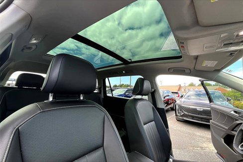 Used 2022 Volkswagen Tiguan SE image 27