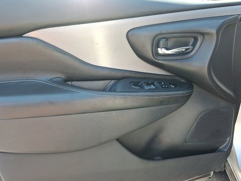 Used 2020 Nissan Murano S w/ Technology Package image 13