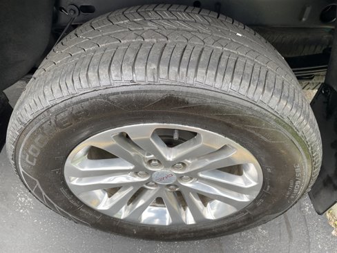 Used 2016 GMC Canyon SLT image 28