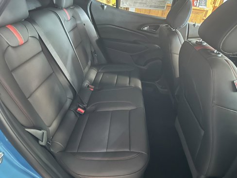 New 2025 Chevrolet Trax RS w/ Sunroof Package image 14