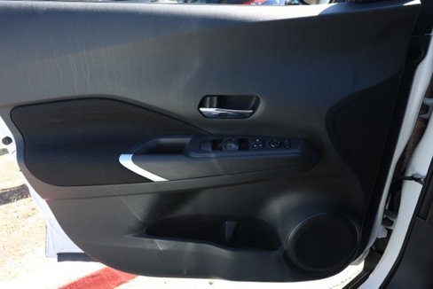Used 2024 Nissan Kicks SV image 23