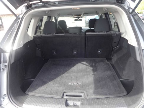 Used 2021 Nissan Rogue SV image 7