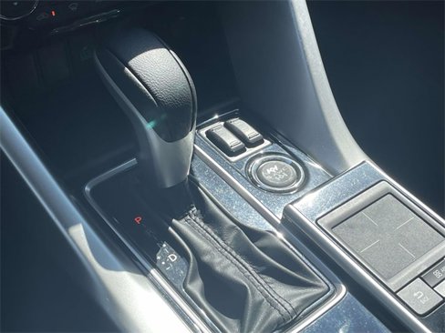 Used 2018 Mitsubishi Eclipse Cross SE image 29
