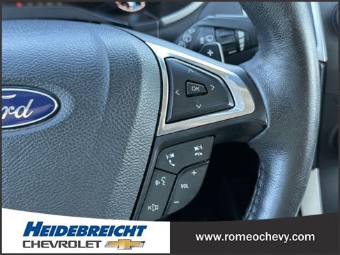 Used 2015 Ford Edge SEL image 24