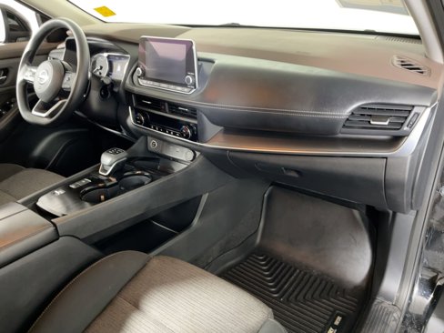 Used 2023 Nissan Rogue SV image 24