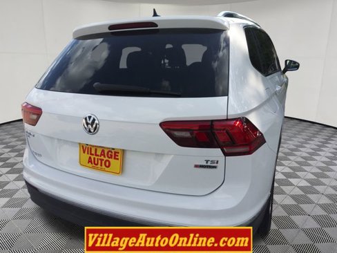 Used 2018 Volkswagen Tiguan SEL image 15