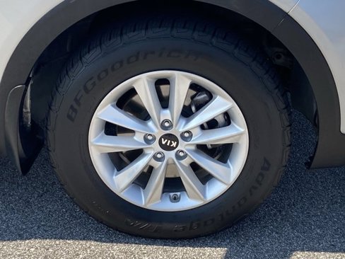Used 2019 Kia Sorento L image 23