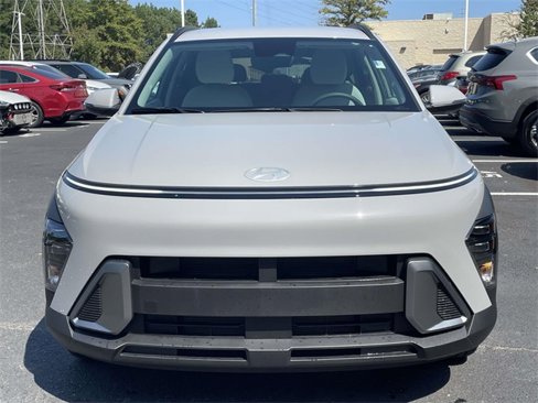 Certified 2025 Hyundai Kona SEL image 2