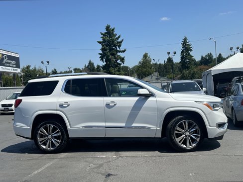 Used 2017 GMC Acadia Denali w/ Technology Package image 5