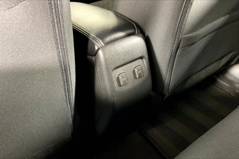 Used 2024 Nissan Kicks SV image 33