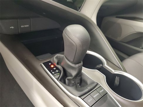 Used 2024 Toyota Camry LE image 29