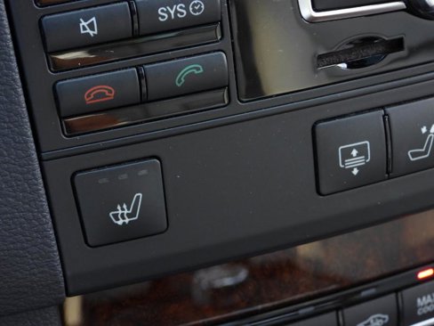 Used 2013 Mercedes-Benz E 350 Sedan image 55
