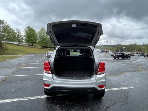 Used 2022 Chevrolet Trax LT w/ Sport Edition image 14