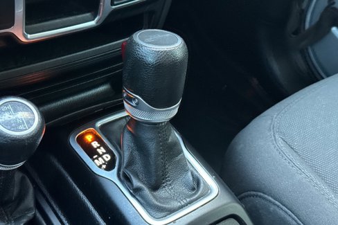 Used 2023 Jeep Gladiator Sport image 22