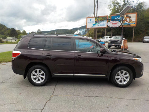 Used 2013 Toyota Highlander SE image 4