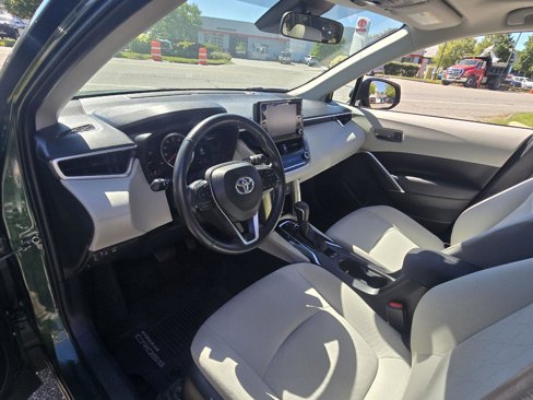 Used 2022 Toyota Corolla Cross LE image 10