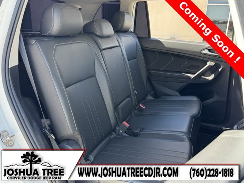 Used 2022 Volkswagen Tiguan SE image 34