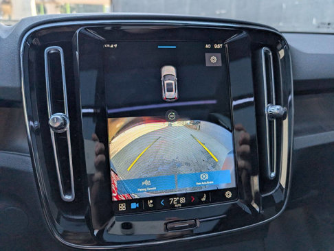 Used 2023 Volvo XC40 Recharge Ultimate image 14