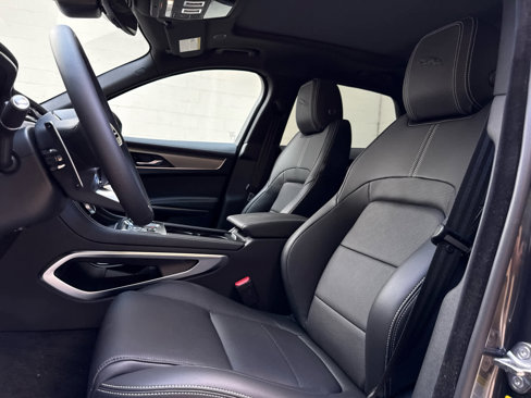 New 2026 Jaguar F-PACE R-Dynamic S image 17