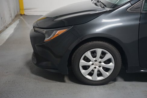 Used 2021 Toyota Corolla LE image 5