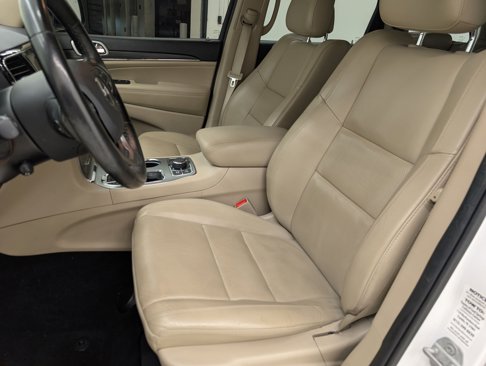 Used 2020 Jeep Grand Cherokee Limited w/ Luxury Group II image 5