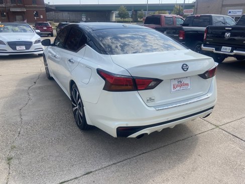 Used 2020 Nissan Altima 2.0 Platinum image 5