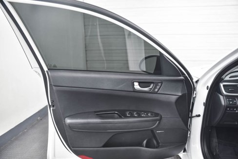 Used 2019 Kia Optima SX image 9