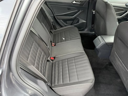 Used 2023 Volkswagen Jetta Sport image 21