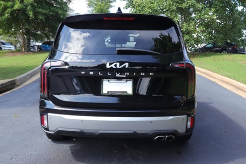 Used 2023 Kia Telluride EX w/ EX Captain's Chair Package image 7