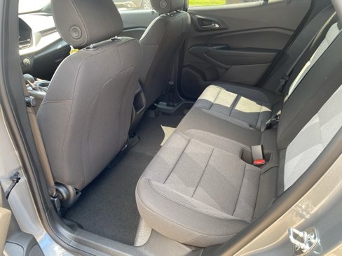 New 2025 Chevrolet Trax RS w/ Sunroof Package image 18