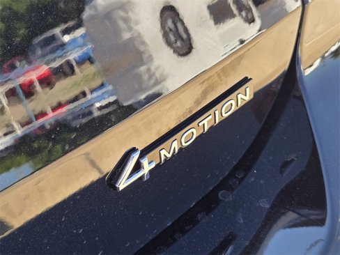 New 2025 Volkswagen Taos S image 9