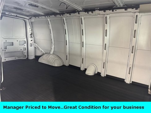 Used 2023 GMC Savana 2500 Extended w/ Driver Convenience Package image 18