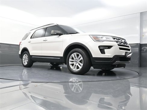 Used 2019 Ford Explorer XLT w/ Equipment Group 202A image 27