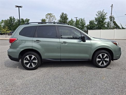 Used 2017 Subaru Forester 2.5i w/ Alloy Wheel Package image 11