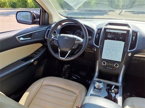 Used 2022 Ford Edge SEL image 11