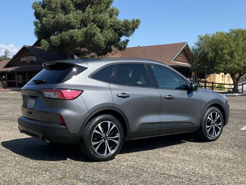Certified 2022 Ford Escape SE w/ SE Sport Appearance Package image 6