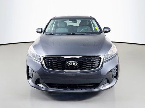 Used 2019 Kia Sorento LX image 2