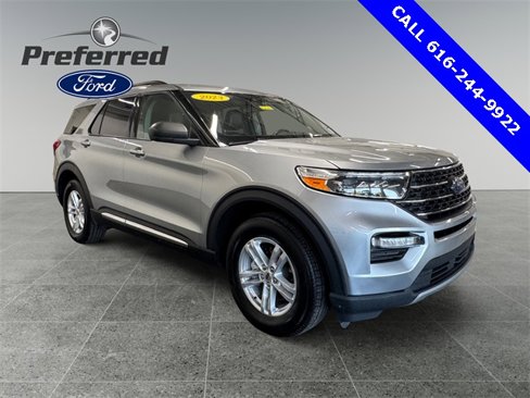 Used 2023 Ford Explorer XLT w/ Equipment Group 202A image 1