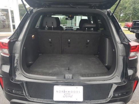 Used 2023 Chevrolet TrailBlazer RS w/ Convenience Package image 11