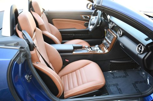 Used 2017 Mercedes-Benz SLC 300 image 44