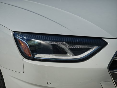 Used 2021 Audi A4 2.0T Premium w/ Convenience Package image 11