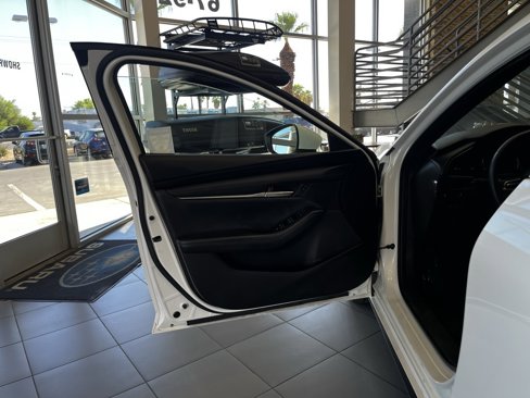 Used 2022 MAZDA MAZDA3 s image 7