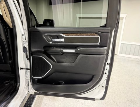 Used 2019 RAM 1500 Laramie image 21