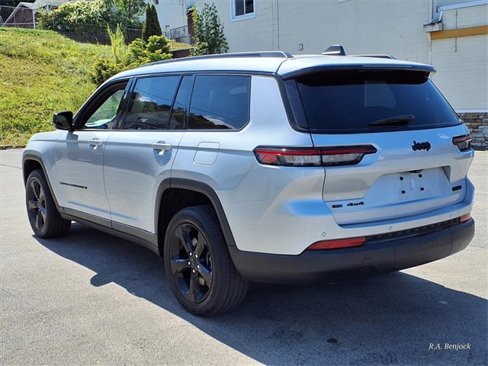 Certified 2021 Jeep Grand Cherokee L Laredo image 5