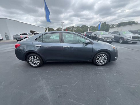 Used 2019 Toyota Corolla XLE image 8